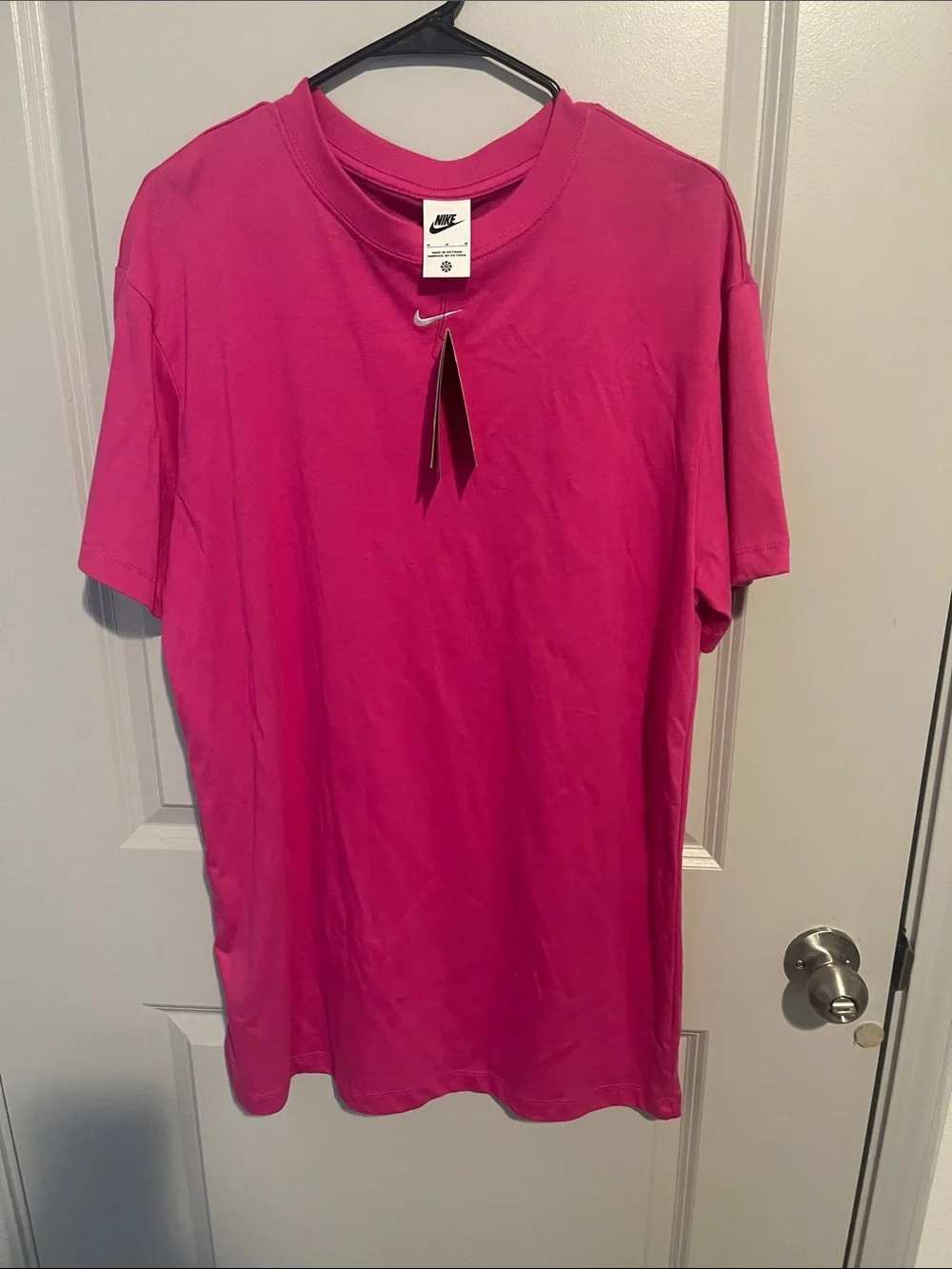 Nike women’s Hot Pink Short Sleeve shirt dress